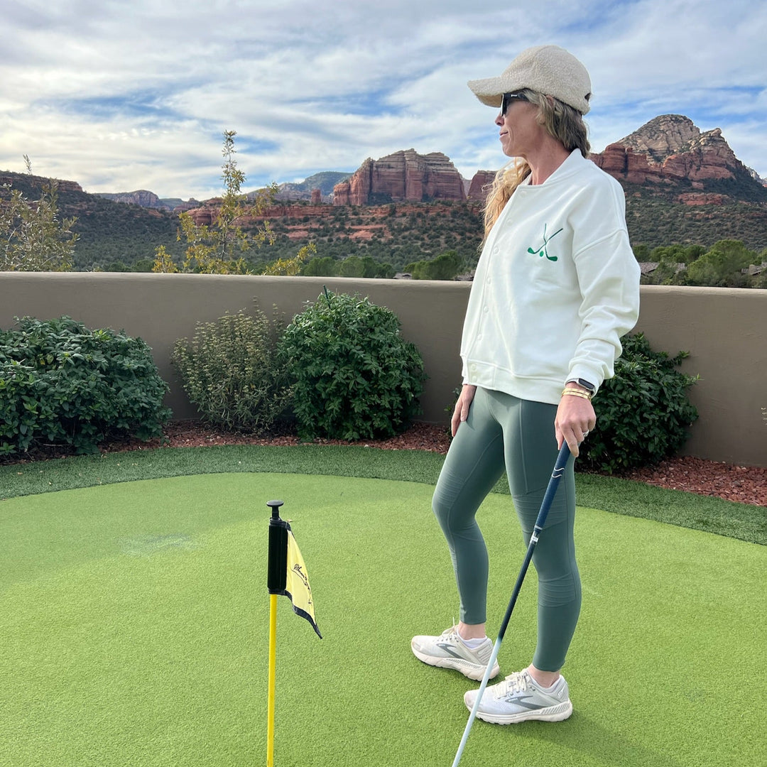 IMG_32612_1080x.jpg (1080×1080)